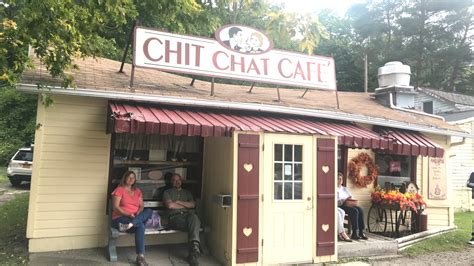 Chit chat cafe - Chit Chaat Cafe: The exceptional Indian restaurant in a gas station. Where else can you pick up samosa burritos, butter chicken and other Punjabi fare along with …